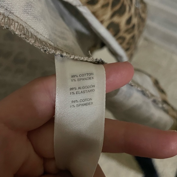 CHICOS WOMENS CHEETAH PRINT SHINY JACKET - Picture 7 of 7